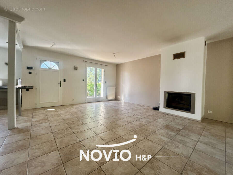 Maison à MARIGNY-BRIZAY