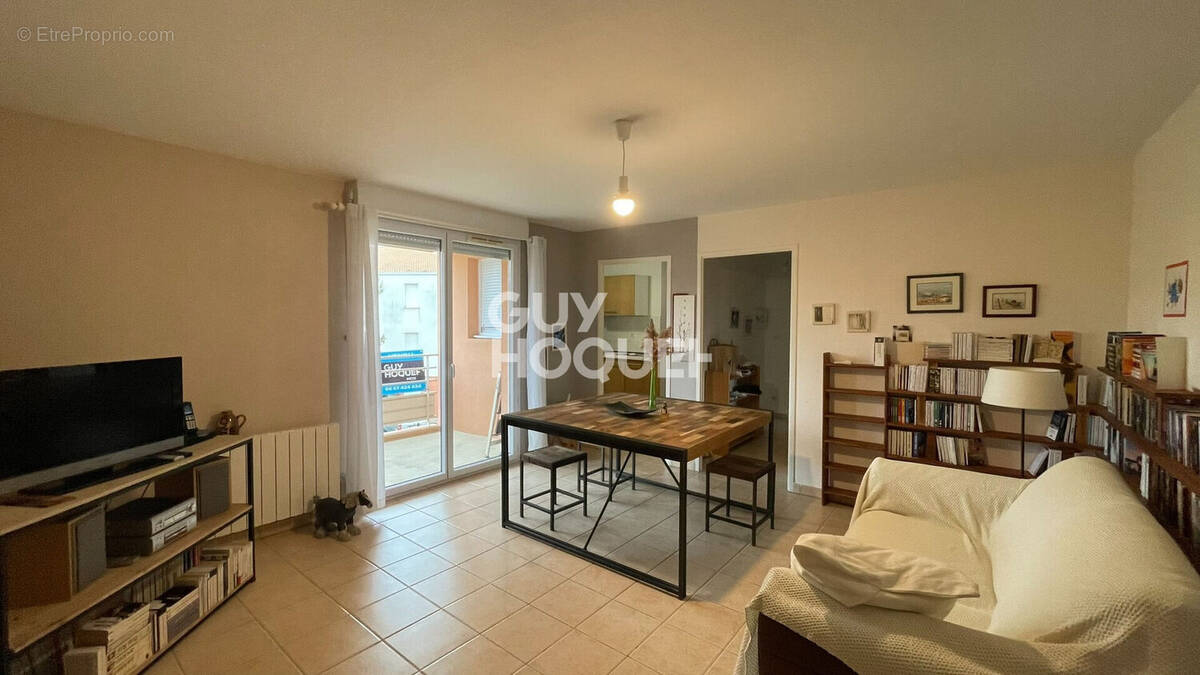Appartement à MEZE