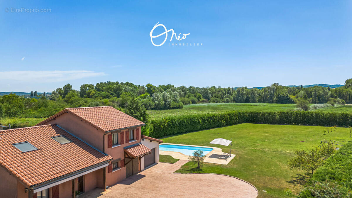 Maison à SAINT-SYMPHORIEN-D'OZON