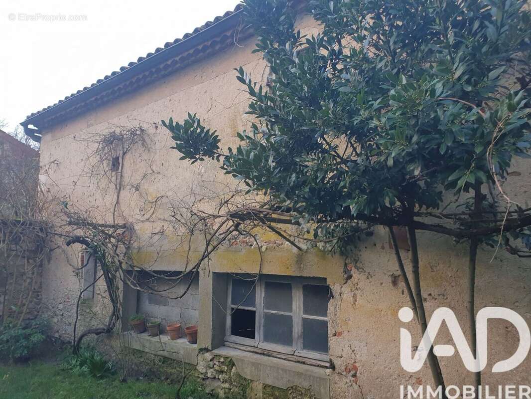 Photo 2 - Maison à AIGUILLON