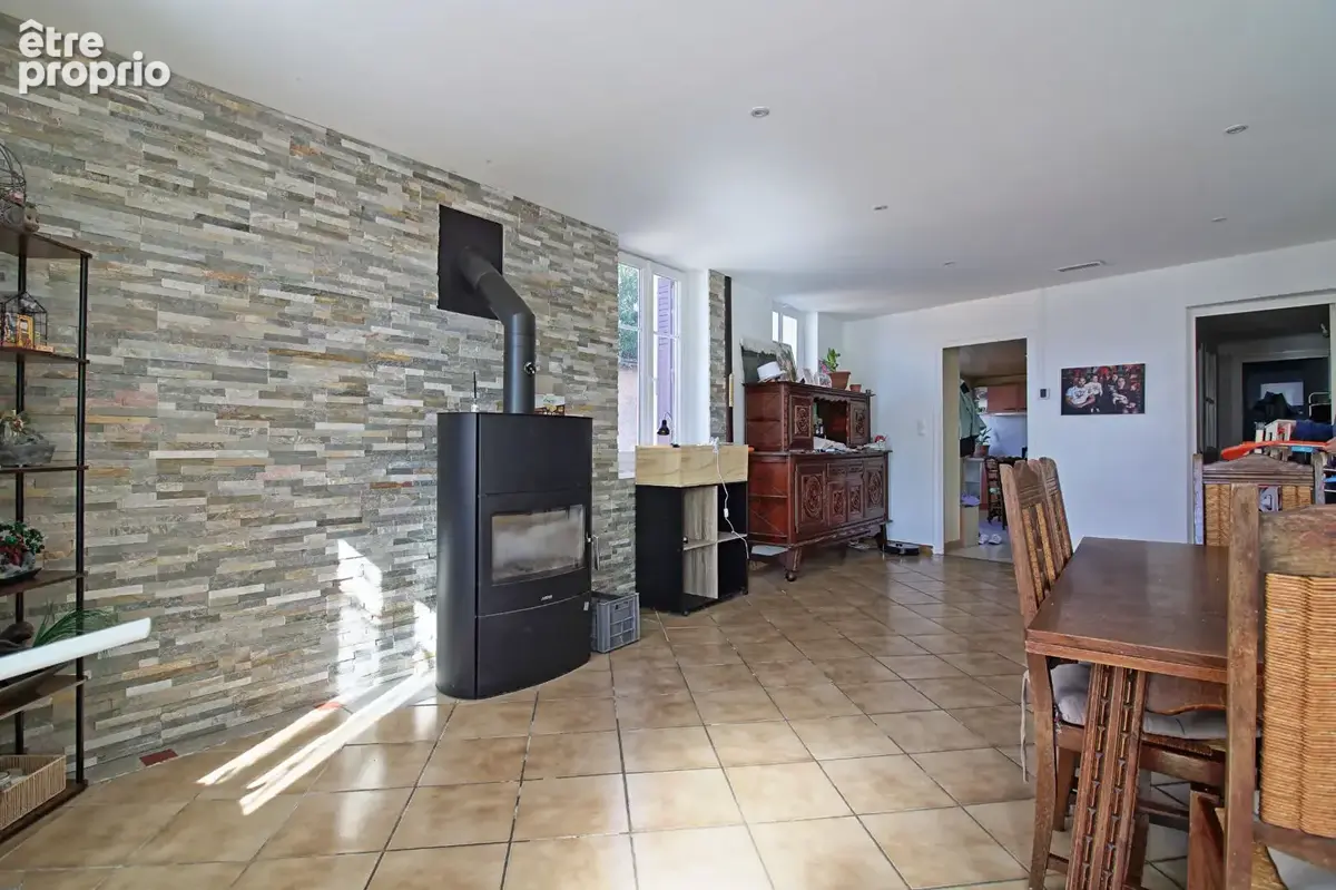 Maison Lapeyrouse Mornay 4 pièce(s) 144 m2 - photo 7