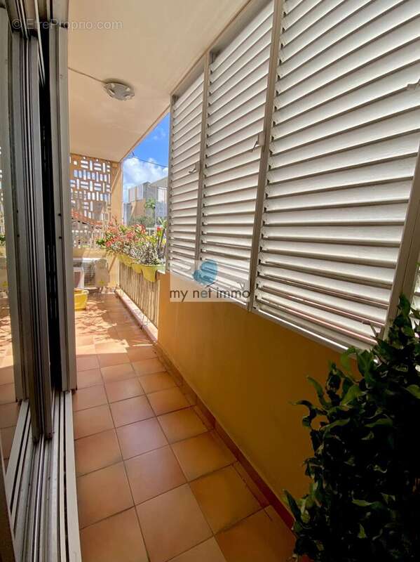 Appartement à POINTE-A-PITRE