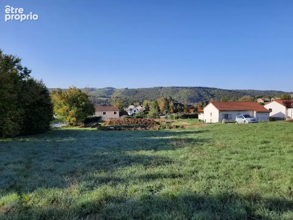 Terrain 727 m² à vendre à Sansac-De-Marmiesse (15130) - photo 2