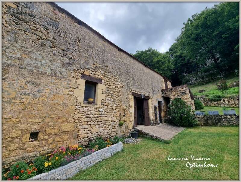 Maison à LES EYZIES-DE-TAYAC-SIREUIL