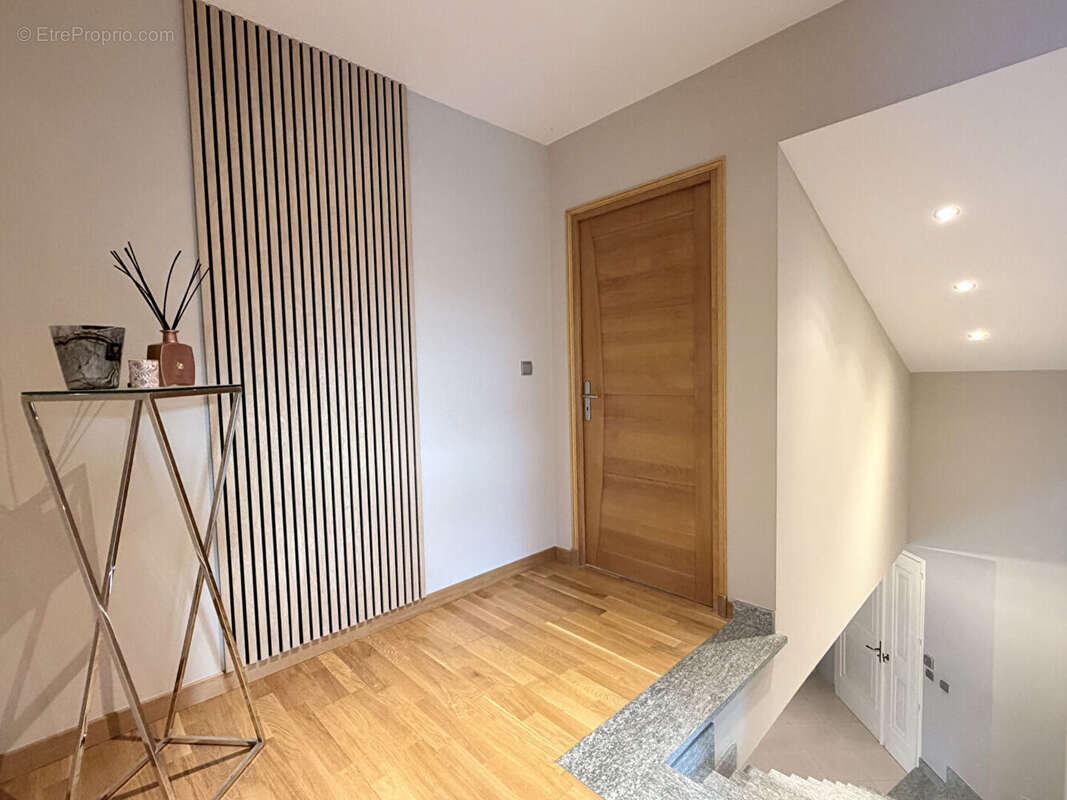 Maison à BELLEGARDE-SUR-VALSERINE