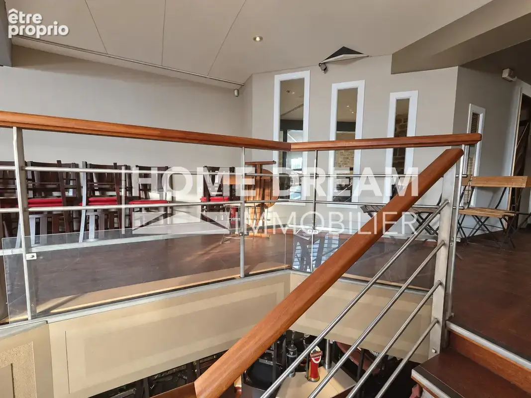 Commerce 270 m² à vendre à La Ciotat (13600) - photo 7