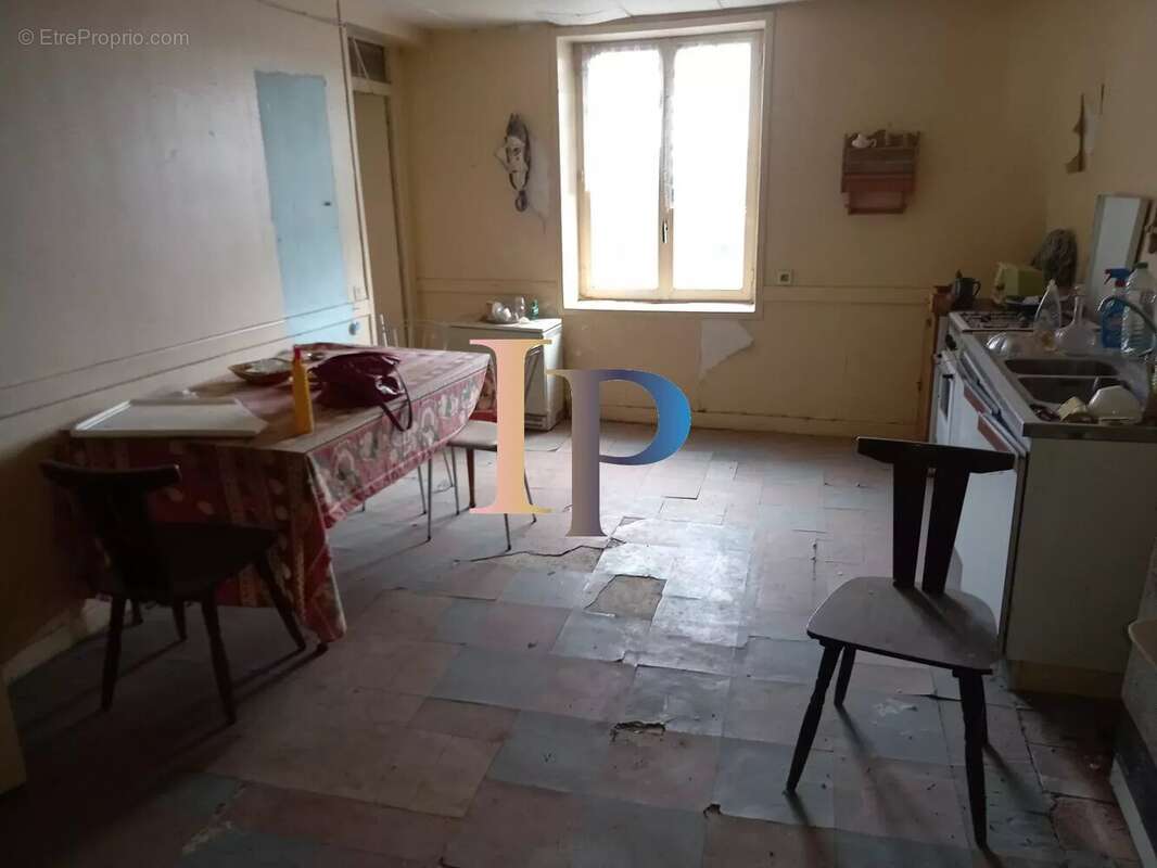 Appartement à CHARLIEU