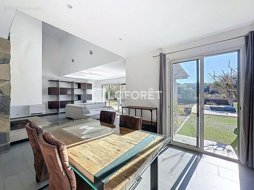 Maison à CASTELNAU-LE-LEZ