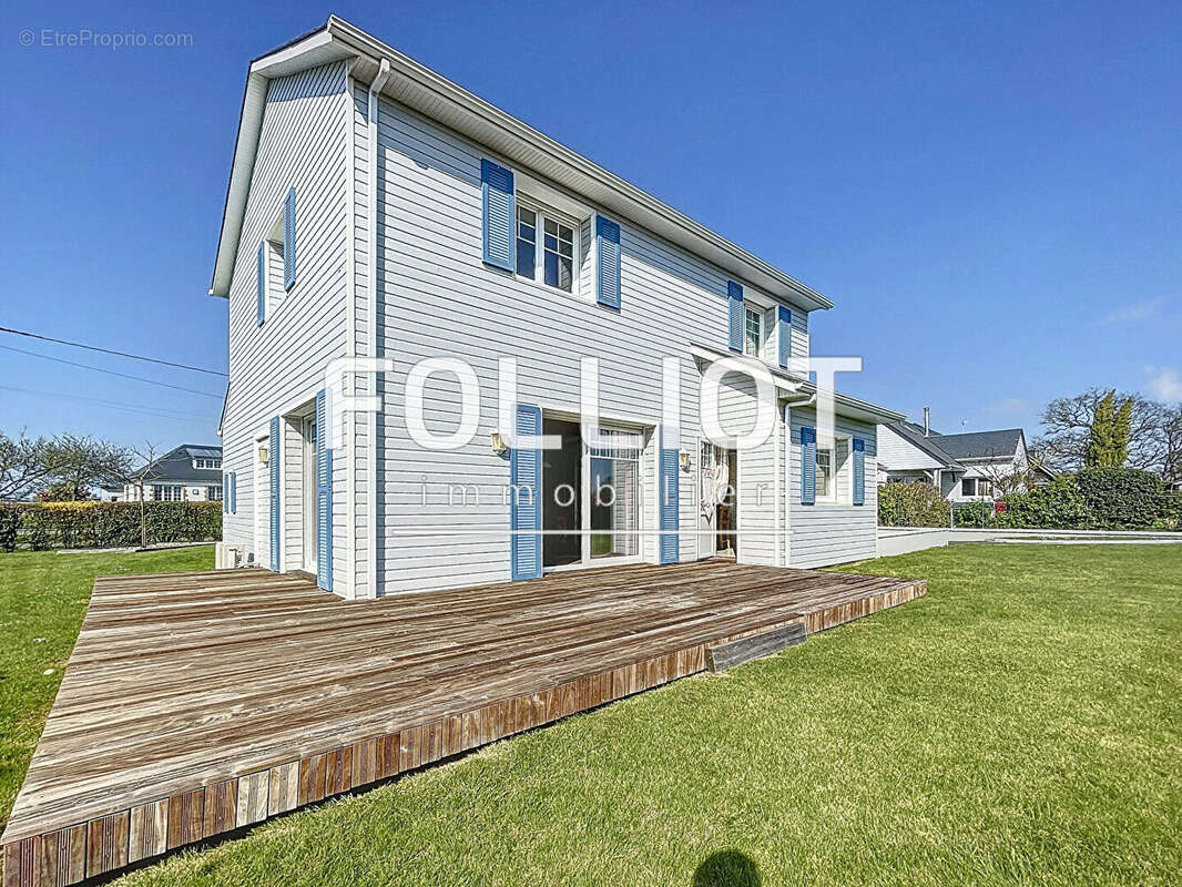 Maison à SAINT-PLANCHERS