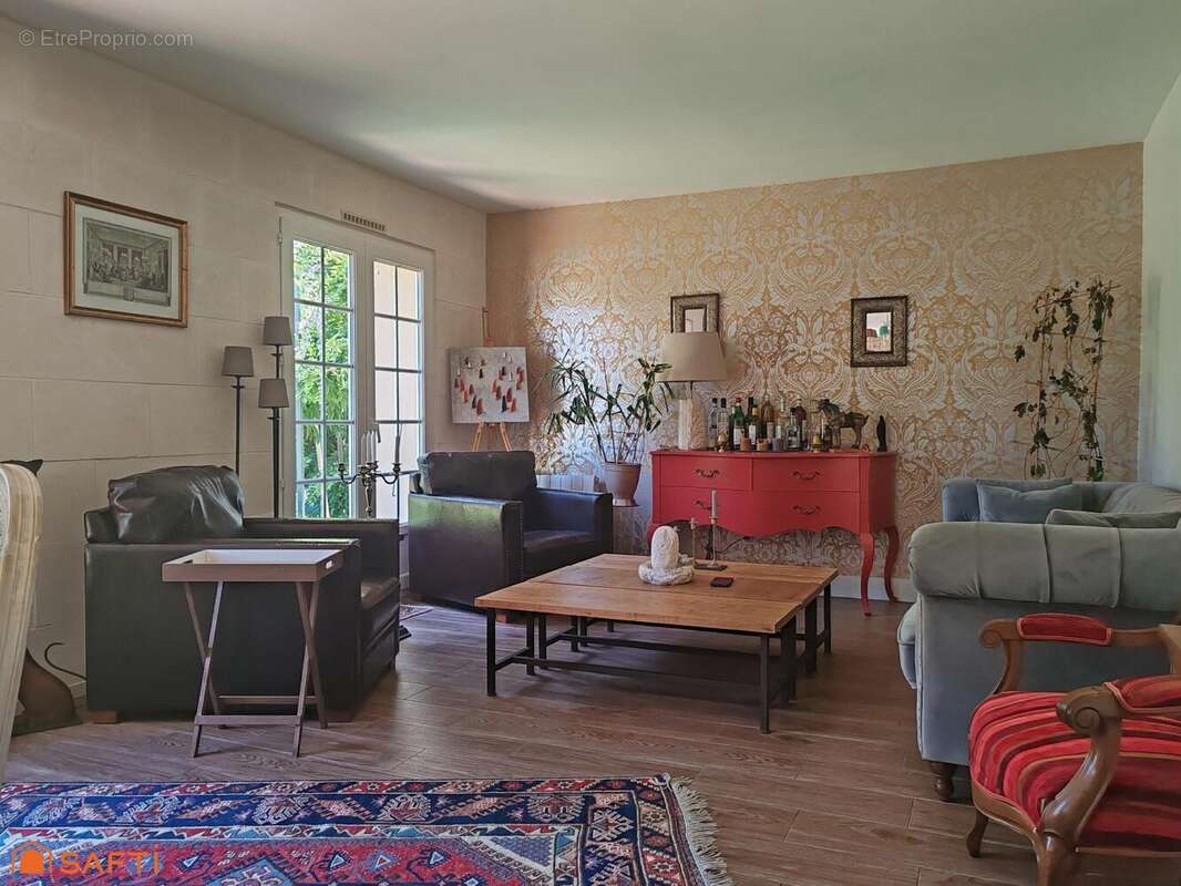 Maison 161 m² à Saint-Andre-De-Lidon  - photo 6