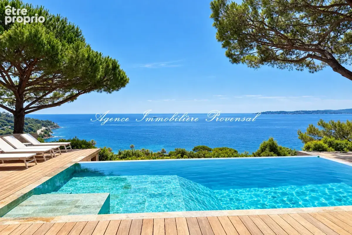 Maison 6 pièces 260 m² à vendre à Sainte-Maxime (83120) - photo 1