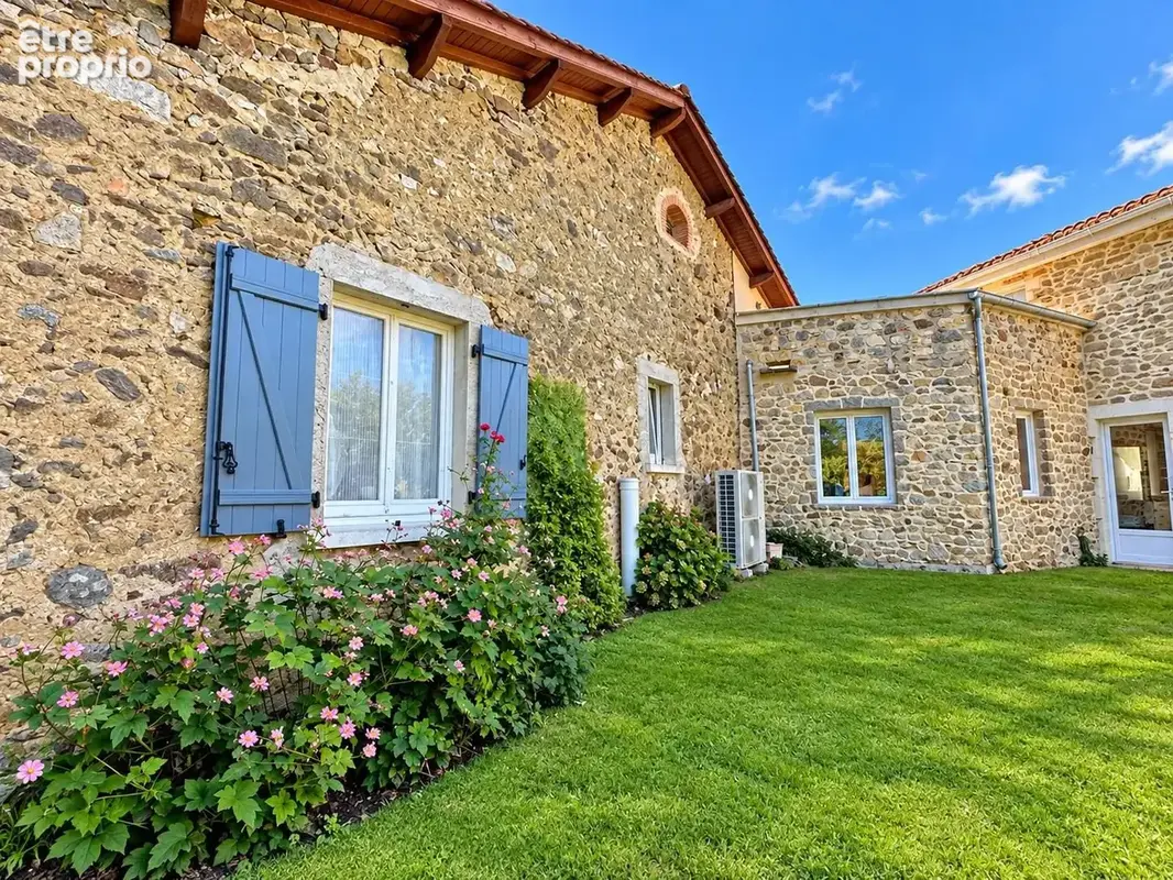 Maison 8 pièces 158 m² à vendre à Bussiere-Badil (24360) - photo 5