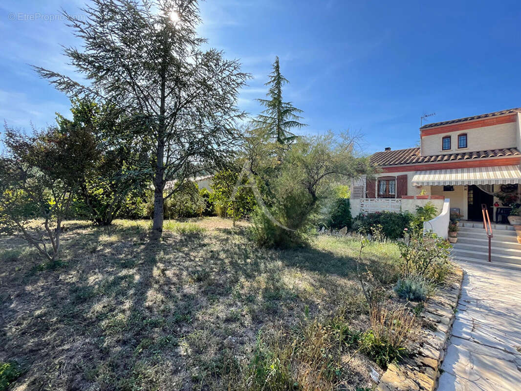 Maison à SAINT-HILAIRE