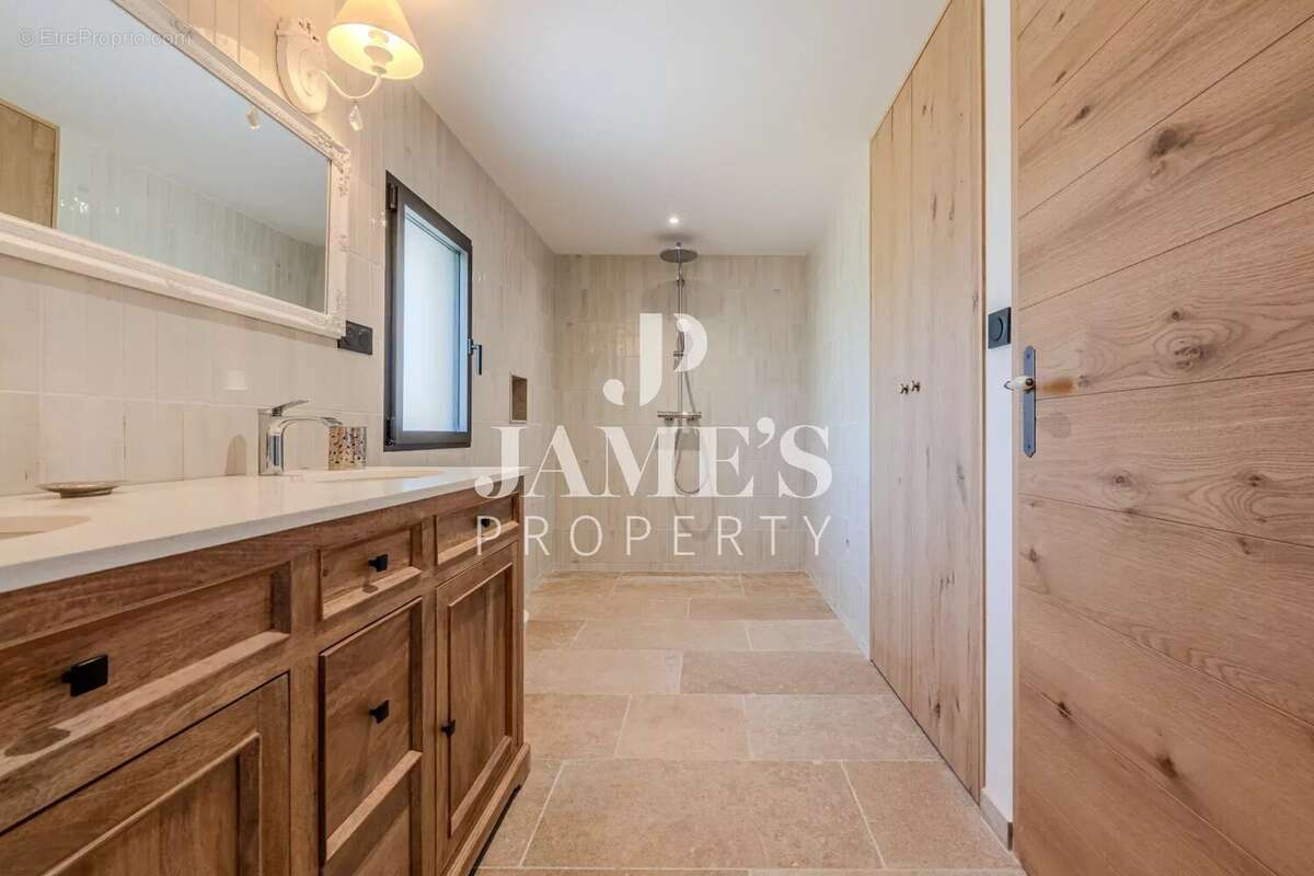 Maison à SAINT-REMY-DE-PROVENCE