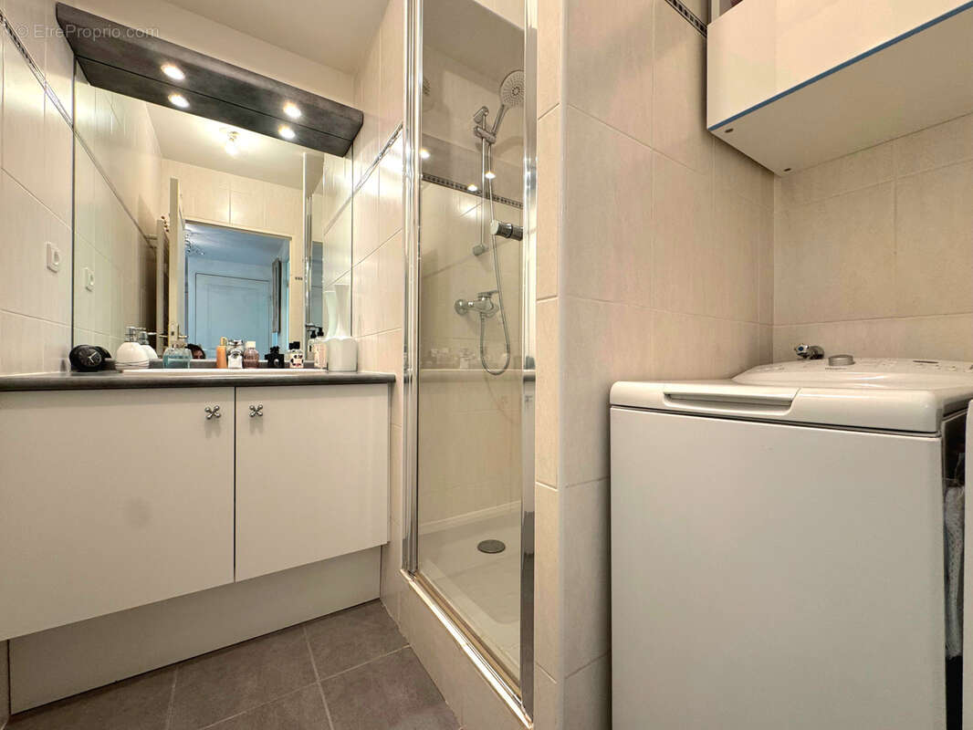 Appartement à MARSEILLE-9E