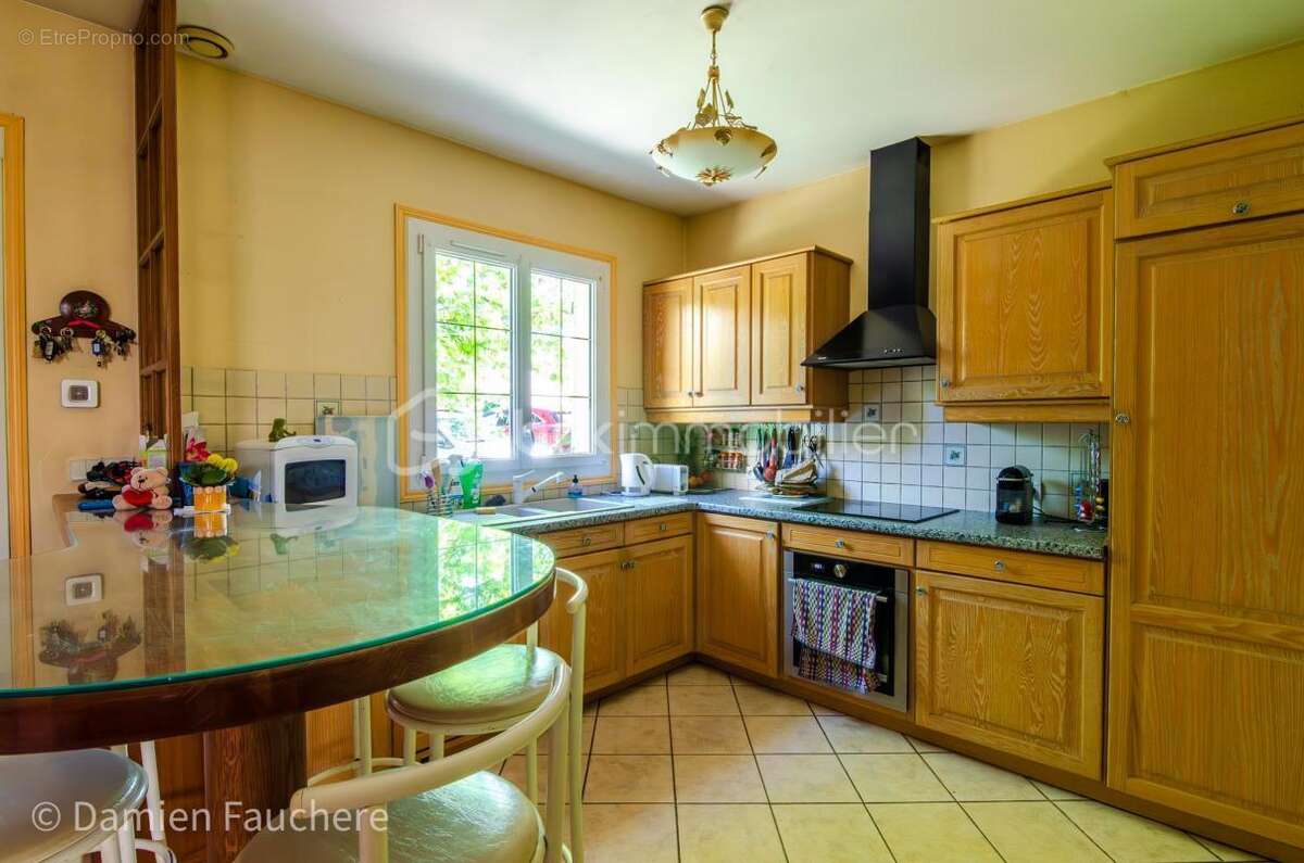 Maison à VAUX-LE-PENIL