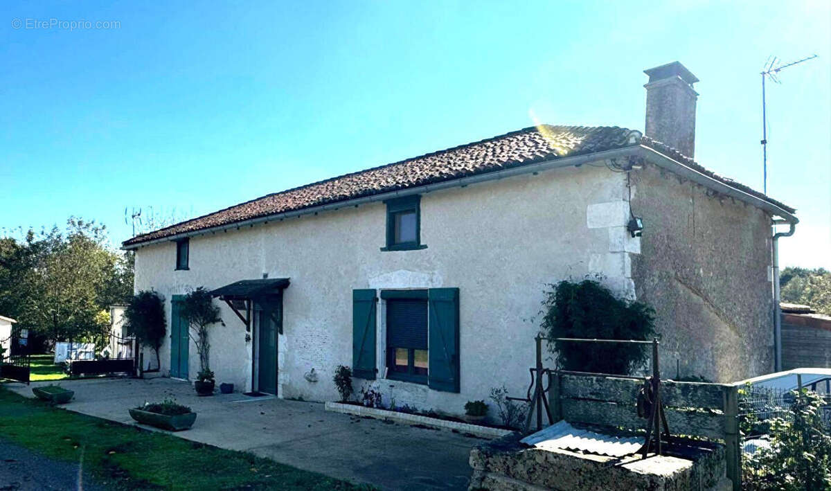 OVERVIEW - Maison à LE VIGEANT