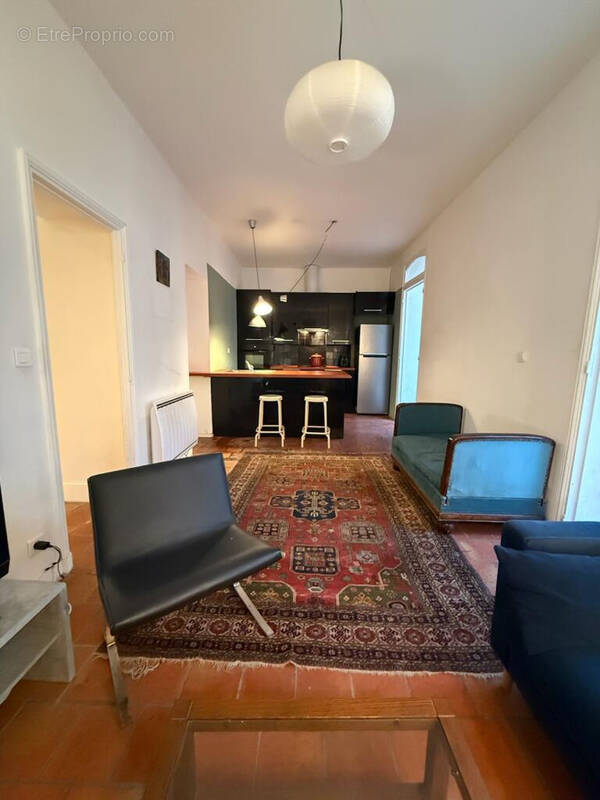 Appartement à MARSEILLE-7E