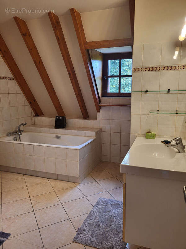 Maison à LACAPELLE-MARIVAL