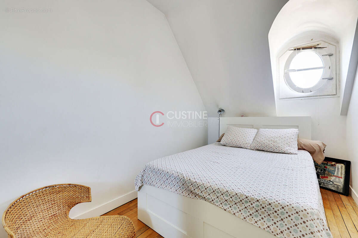 Plaine monceau  -dernier etage - excellent etat - photo 6