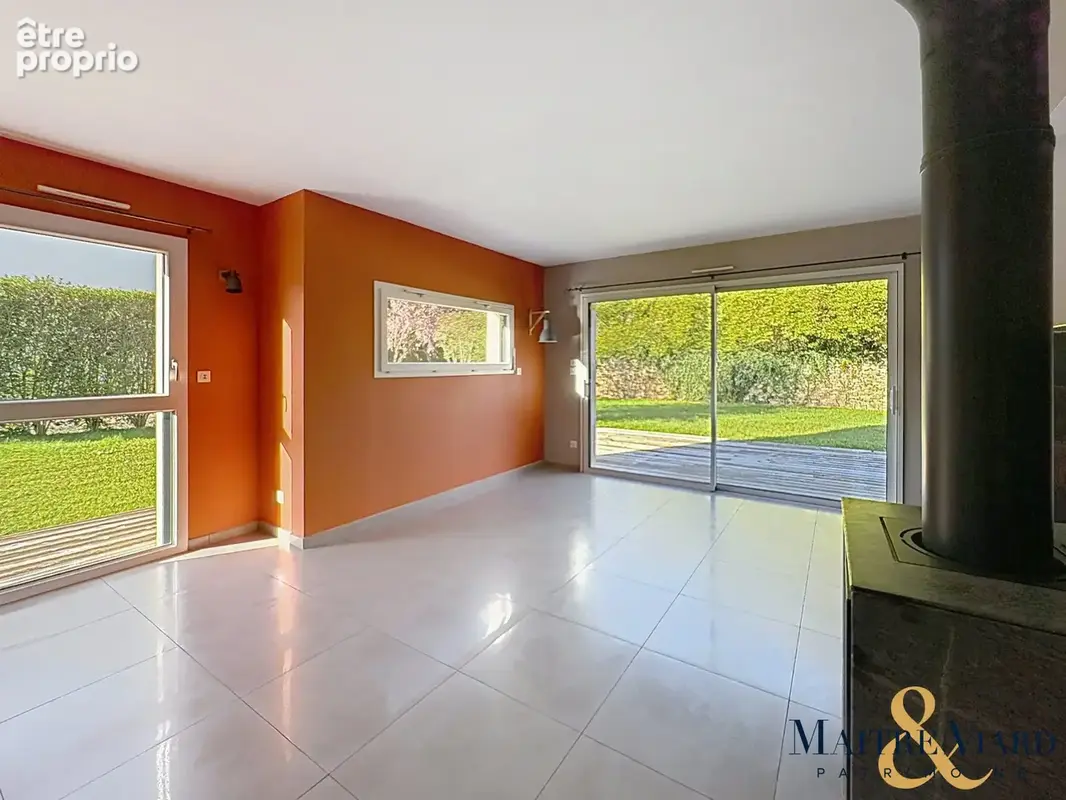 Maison 5 pièces 147 m² à vendre à Echenoz-La-Meline (70000) - photo 2