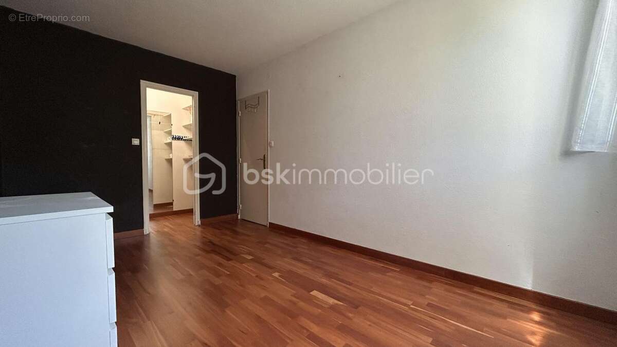 Appartement à LE PONT-DE-CLAIX