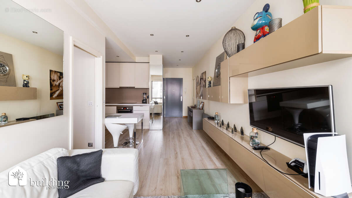 Levallois-Perret - Appartement 2 pièces de 38 m² décoré par architecte - photo 12