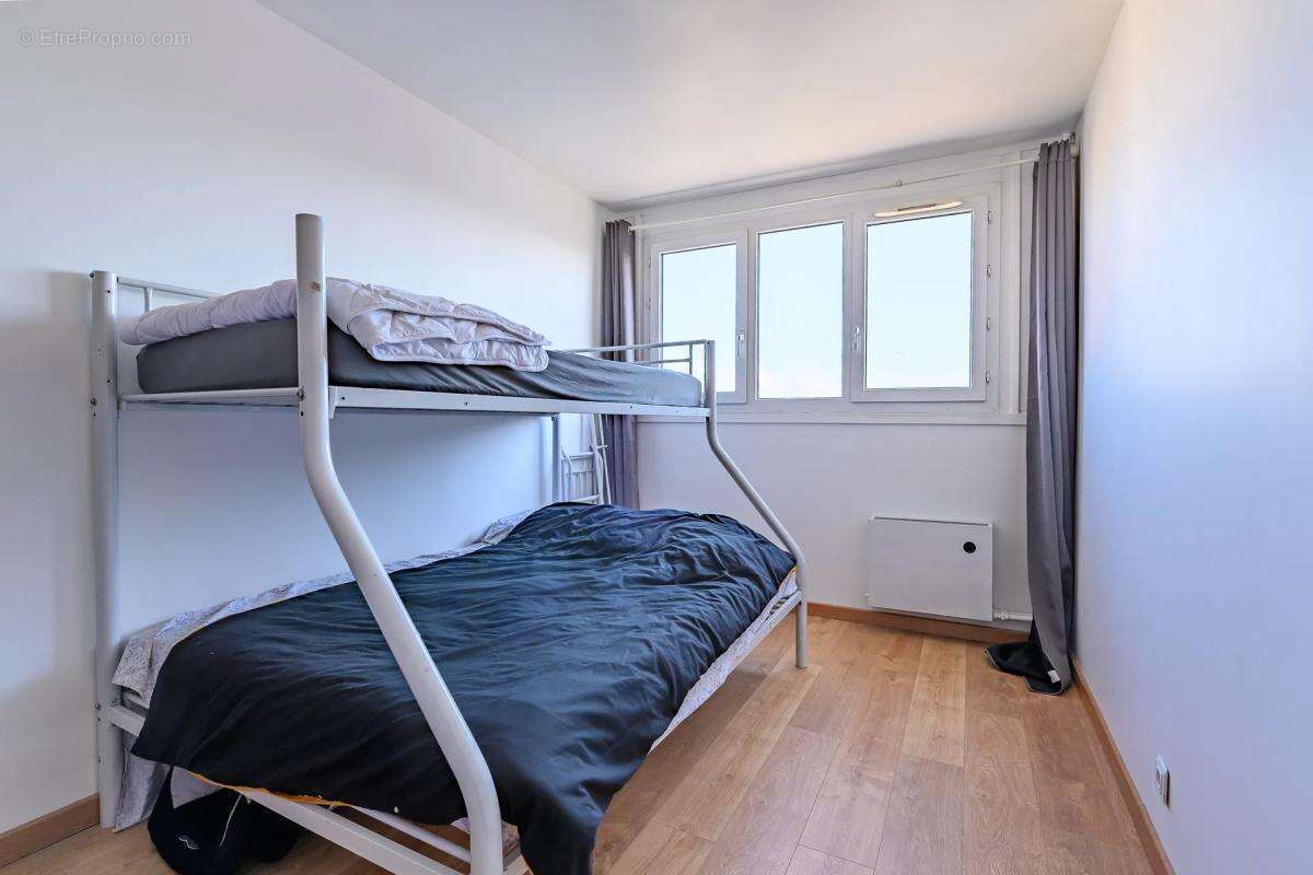 Appartement à ROSNY-SOUS-BOIS