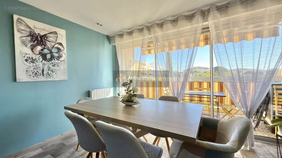 Appartement à FREJUS