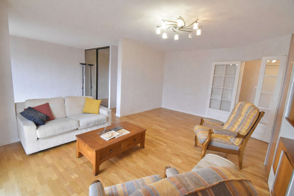 Appartement à MOULINS