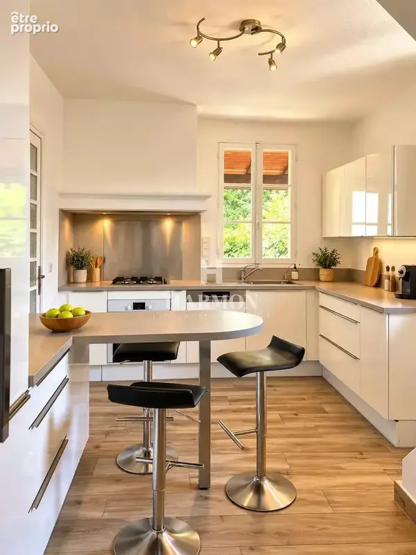 Harmon à vendre : BÈGLES – Grande maison familiale de 193 m² avec jardin – Fort potentiel de division en deux logements - photo 12