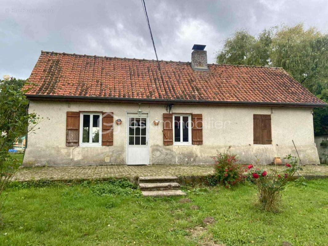 Maison de plain – pied à fort potentiel – Terrain 5000 m² – Dépendance – Grange – Garages – Cave – Piscine – Environnement calme - photo 15