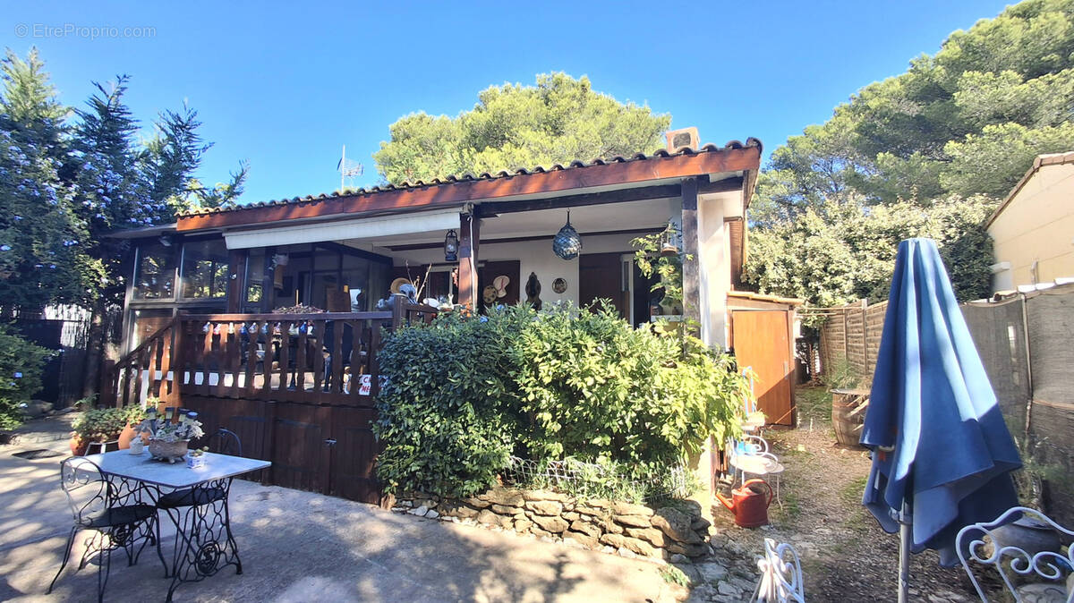 Maison à LE CASTELLET