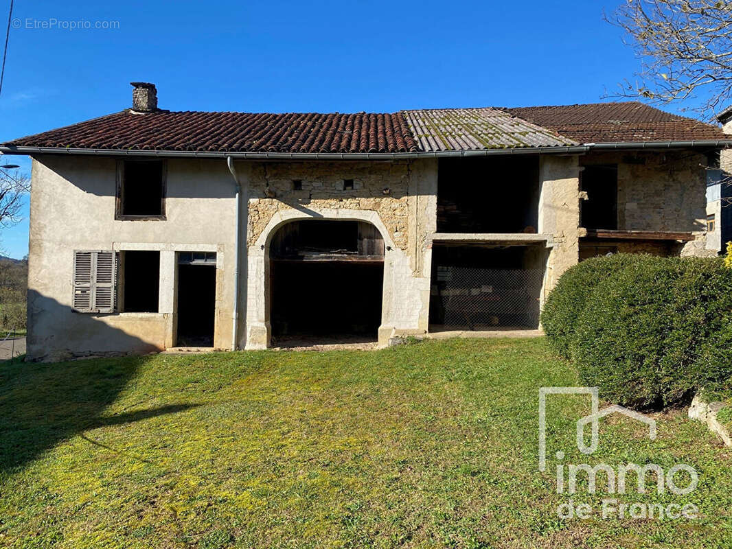 Maison à MONTAGNA-LE-TEMPLIER