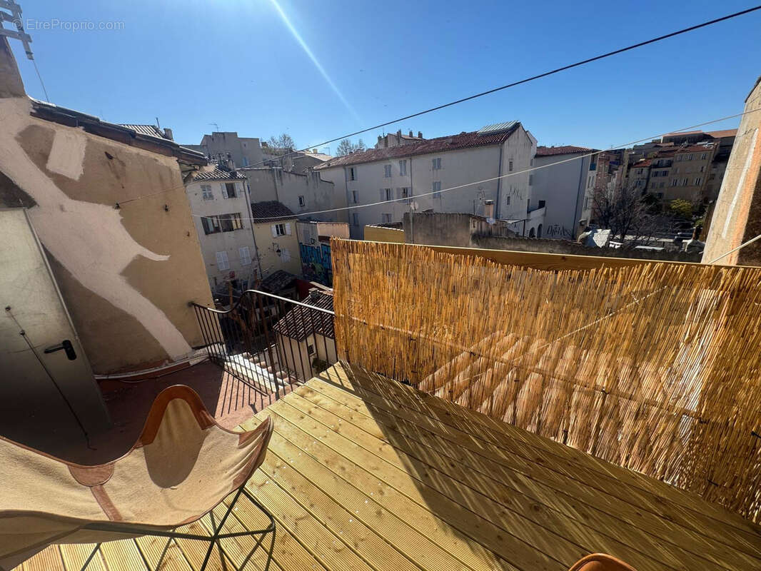 Appartement à MARSEILLE-2E