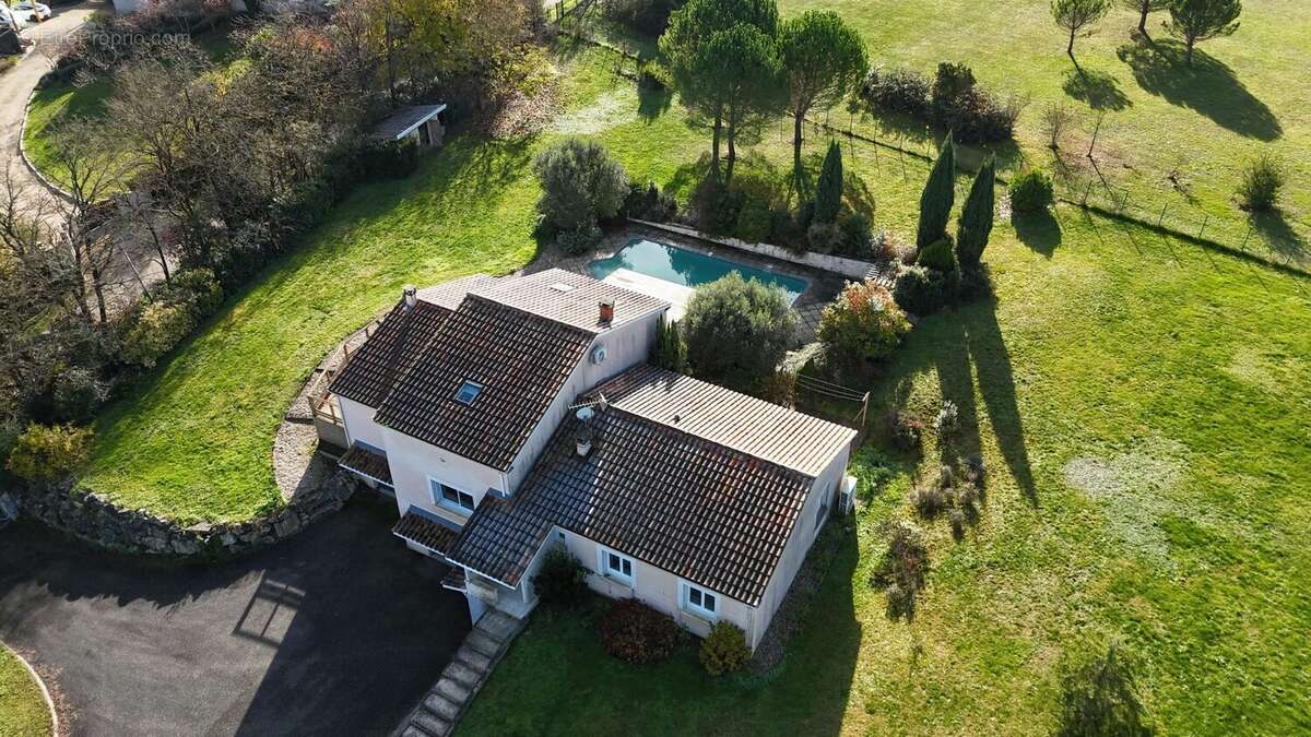 Maison à SAINT-BARTHELEMY-D'AGENAIS