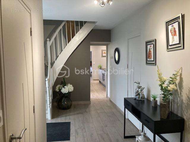 Maison à SAINT-OUEN-DES-TOITS