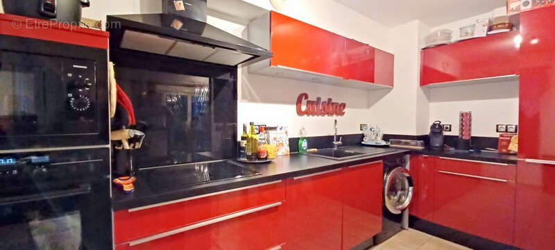 Appartement à COLLONGES