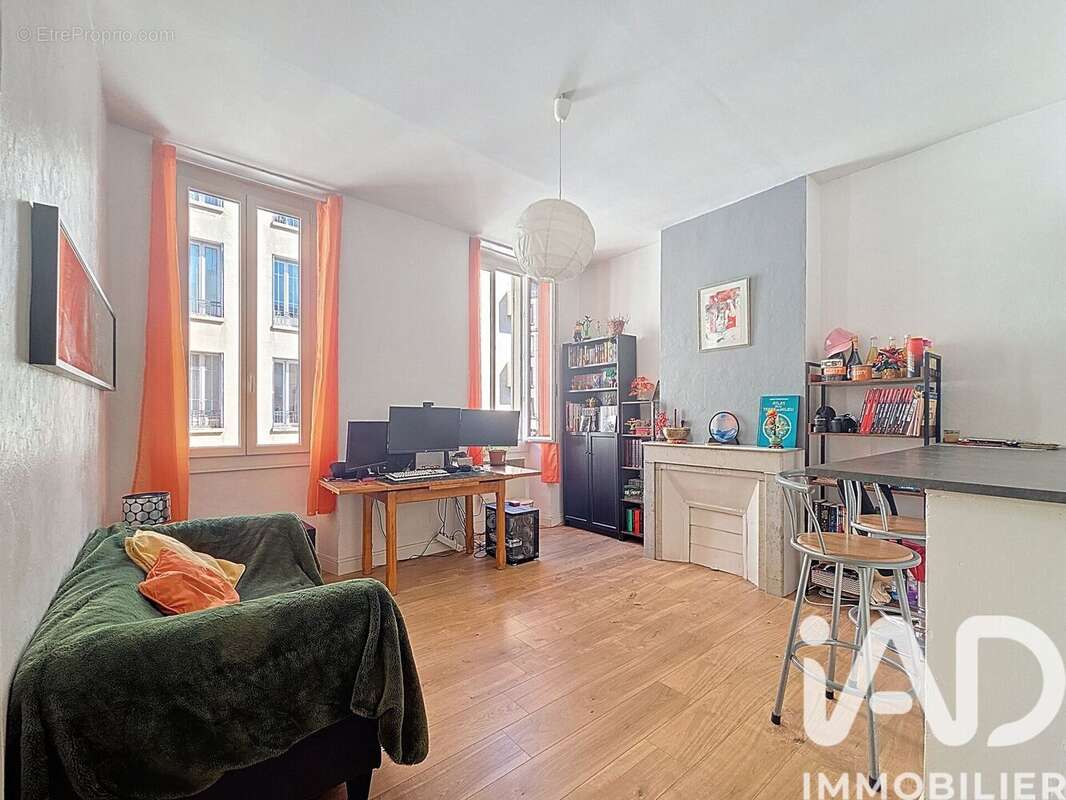 Photo 2 - Appartement à MARSEILLE-4E