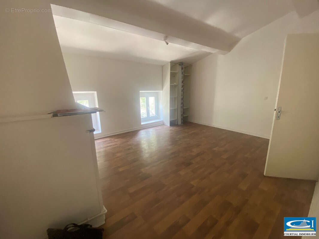 Appartement à TOURNON-SUR-RHONE