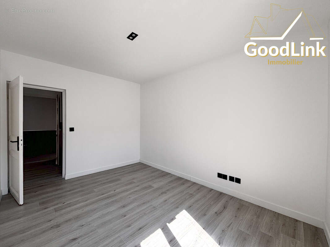 Appartement à AUBERVILLIERS