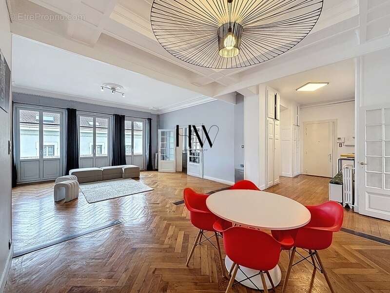 Appartement haussmannien de 161 m² – Centre-ville d’Annemasse – Idéal frontalier Genève - photo 6