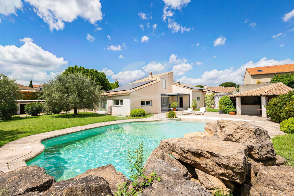 Maison à VAISON-LA-ROMAINE