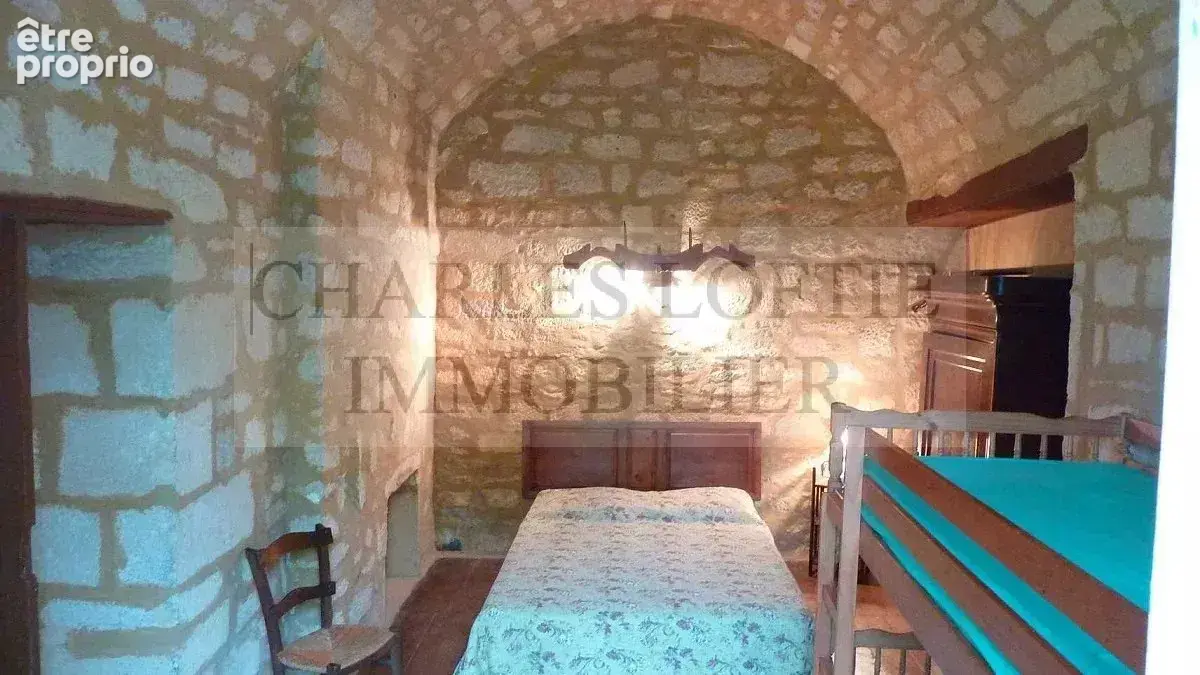  Propriété mitoyenne dans un château Médiéval du 14ème et 15eme siècles - photo 28