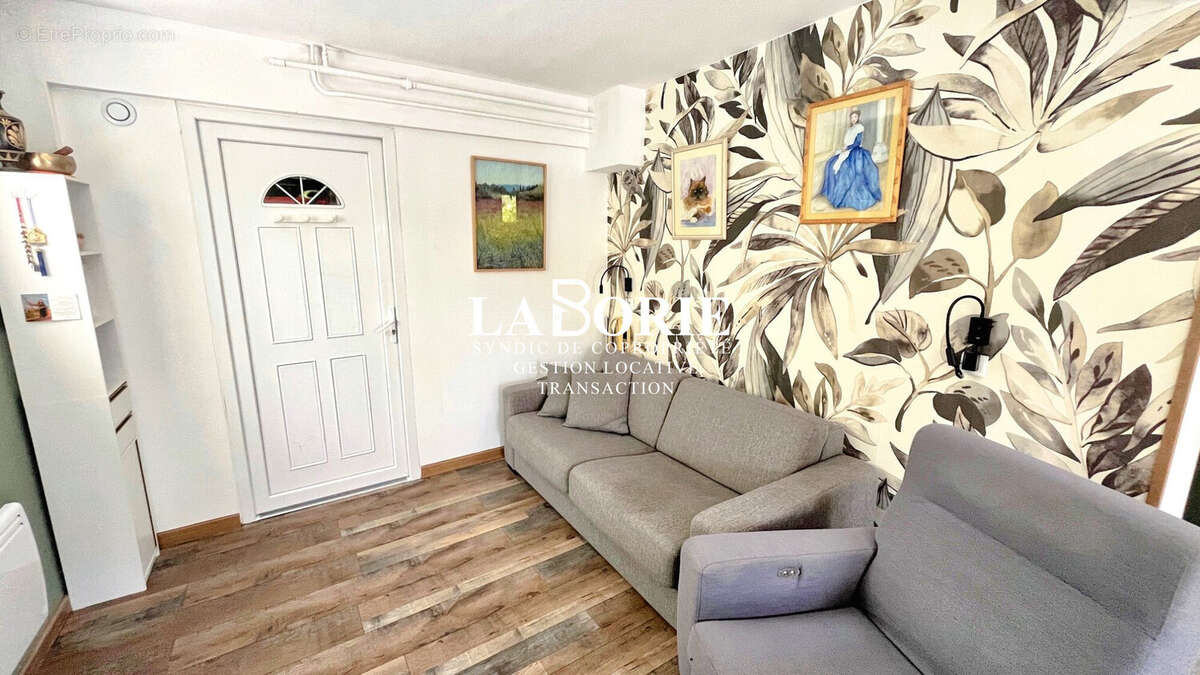 Maison 158 m² à Roquemaure  - photo 6