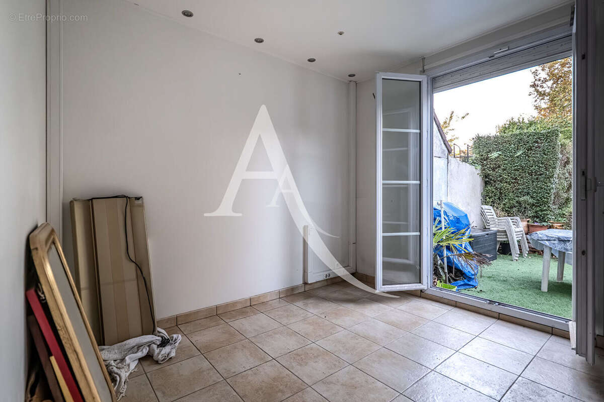 Maison à LIMEIL-BREVANNES