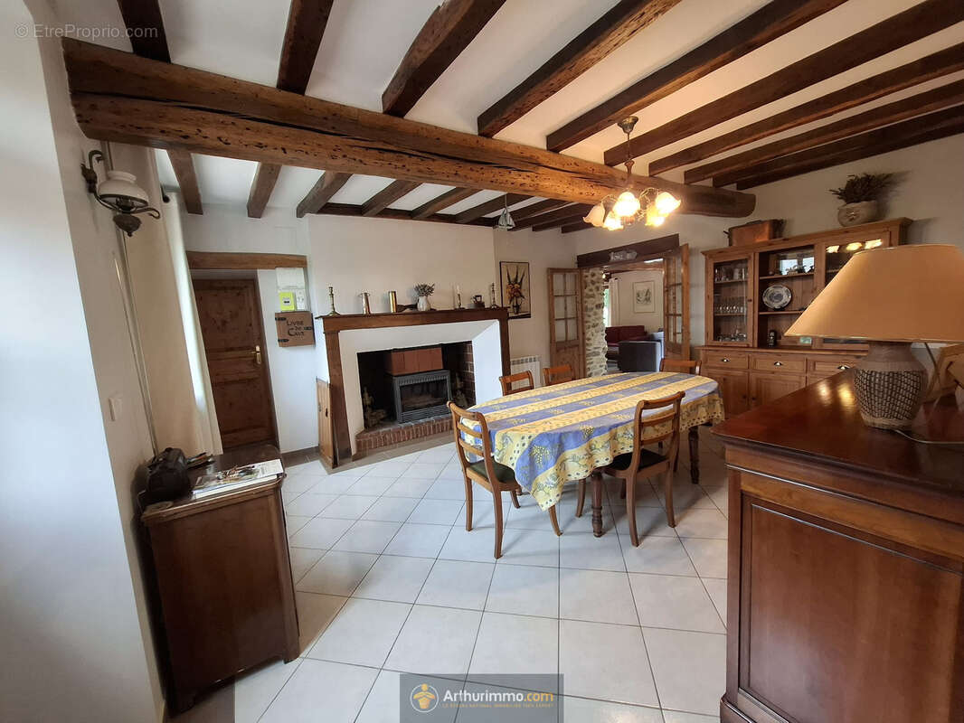 Maison à LE VEZIER