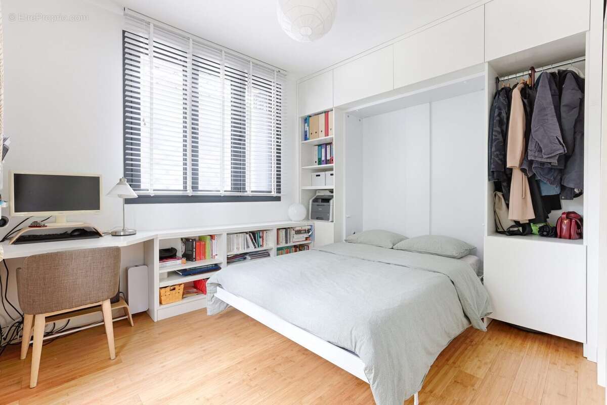 Maison à LA GARENNE-COLOMBES