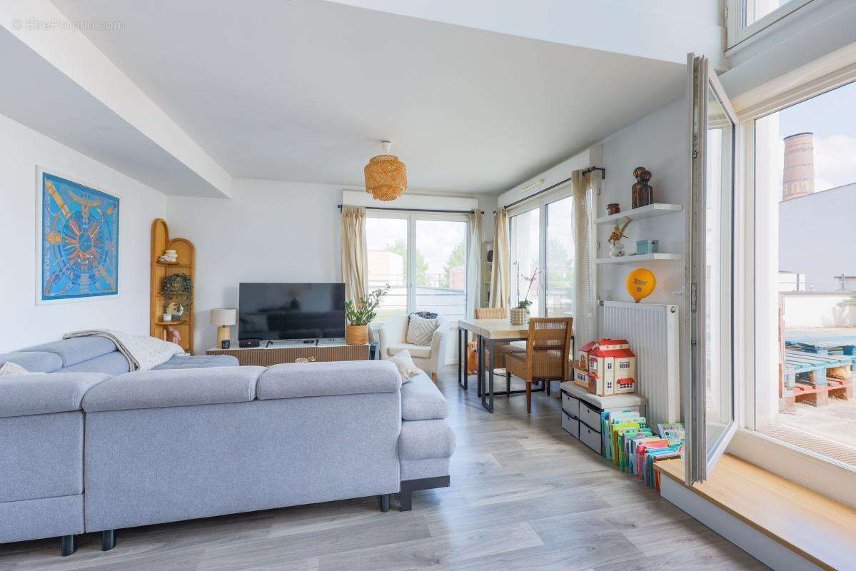 Appartement à STAINS