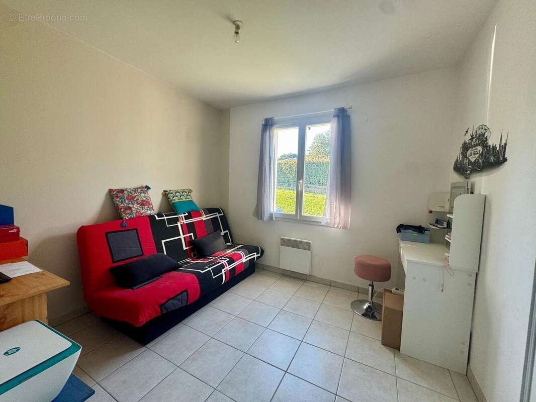 Maison 93 m² à Cancon  - photo 7